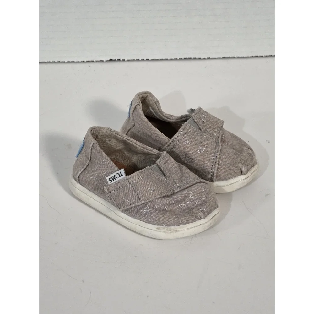 Toms Toddler Unisex Sz 4m Gray Metallic Peace Sign Slip Canvas On Shoes